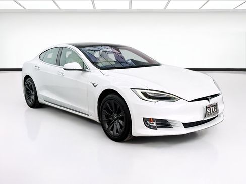 Used 2020 Tesla Model S Long Range AWD/4WD image 3