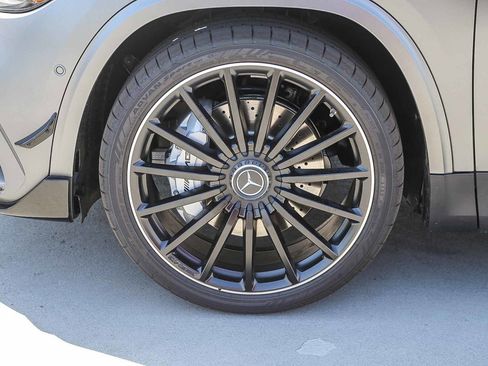 New 2026 Mercedes-Benz GLA 35 AMG 4MATIC image 9