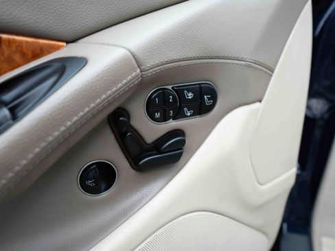 Used 2009 Mercedes-Benz SL 550 V8 image 8