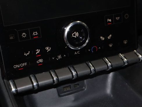 Used 2025 GMC Terrain Elevation AWD/4WD image 31