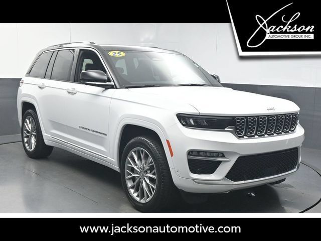 Used 2025 Jeep Grand Cherokee Summit AWD/4WD image 1