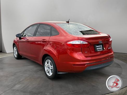 Used 2019 Ford Fiesta SE image 3