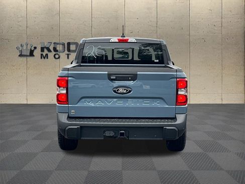 New 2025 Ford Maverick Lariat w/ Black Appearance Package image 8