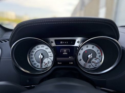 Used 2015 Mercedes-Benz SL 550 image 24