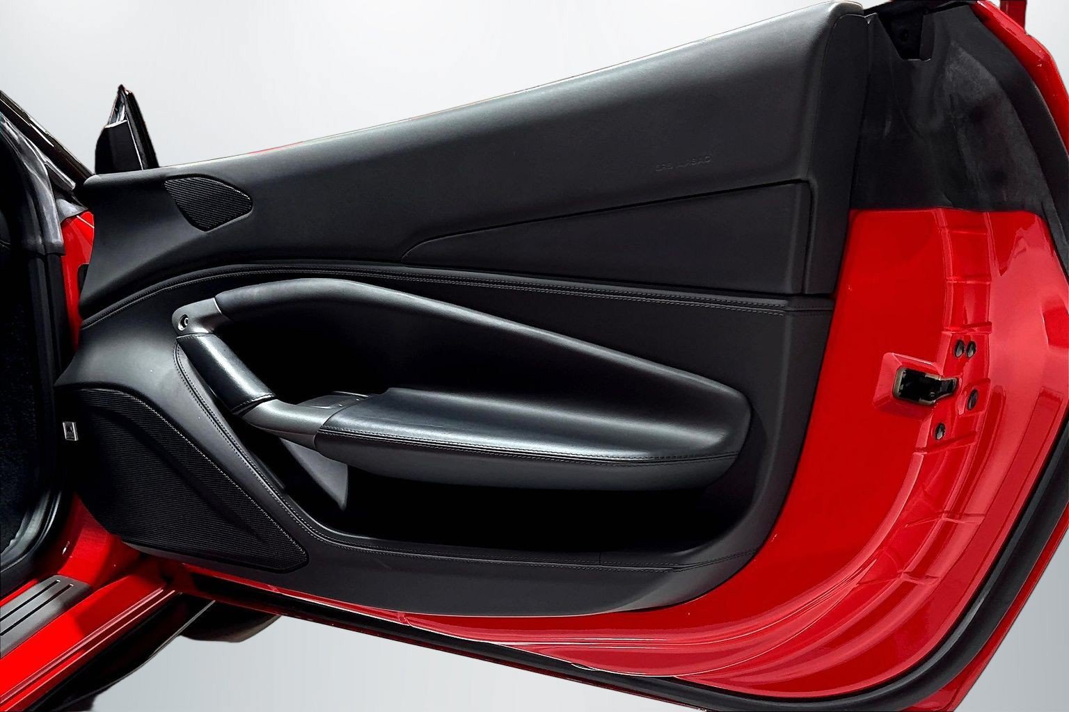 Used 2020 Ferrari F8 Tributo RWD image 22