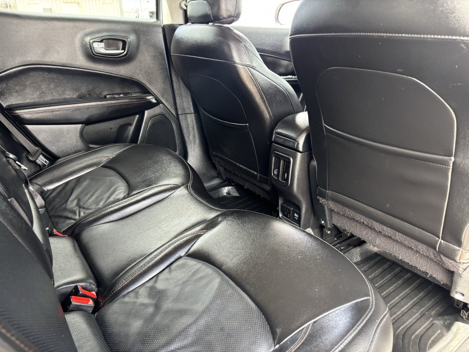 Used 2021 Jeep Compass Limited AWD/4WD image 14