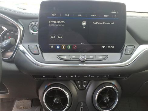 Used 2024 Chevrolet Blazer LT w/ Convenience Package image 10