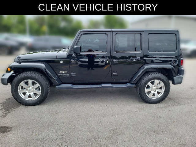 Used 2016 Jeep Wrangler Unlimited Sahara w/ Connectivity Group AWD/4WD image 2