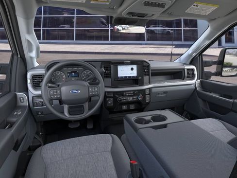 New 2026 Ford F250 XL w/ XL Chrome Package AWD/4WD image 9
