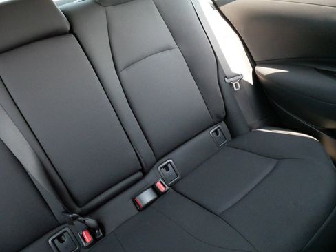 Used 2023 Toyota Corolla LE image 14