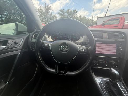 Used 2018 Volkswagen Golf SE FWD image 19
