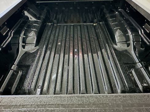 Used 2023 Nissan Frontier PRO-4X w/ Technology Package AWD/4WD image 30