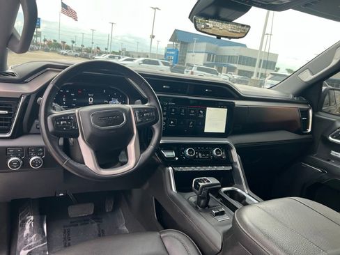 Used 2023 GMC Sierra 1500 Denali w/ Technology Package AWD/4WD image 18