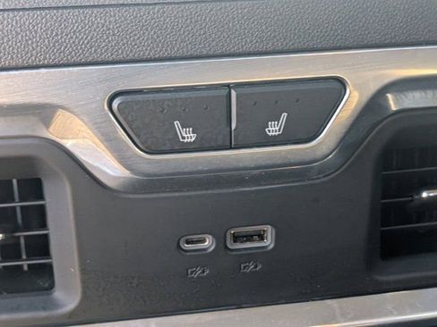 Used 2022 Chevrolet Silverado 1500 LTZ w/ LTZ Convenience Package II image 14