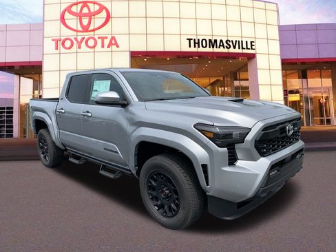 New 2024 Toyota Tacoma TRD Sport image 3