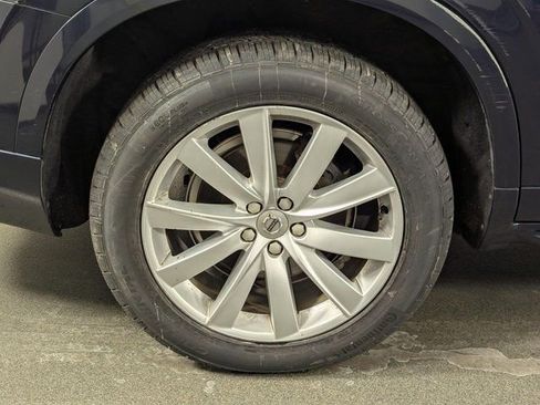 Used 2016 Volvo XC90 T6 Momentum w/ Momentum Plus Package image 13