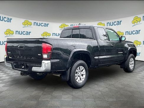 Used 2019 Toyota Tacoma SR5 AWD/4WD image 6