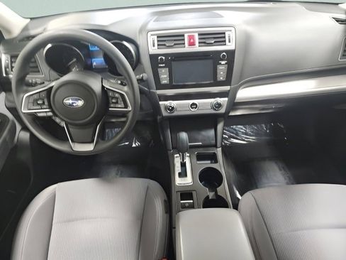 Used 2019 Subaru Outback 2.5i image 2
