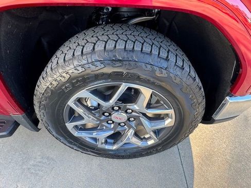 New 2026 GMC Sierra 1500 SLT w/ SLT Premium Plus Package image 4