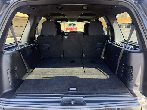 Used 2017 Ford Expedition XLT AWD/4WD image 27
