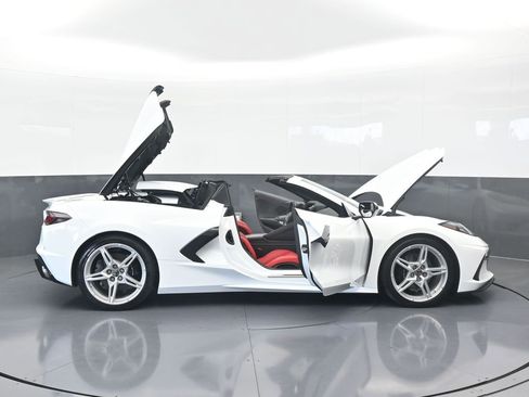 Used 2024 Chevrolet Corvette Stingray Convertible w/ 1LT image 67