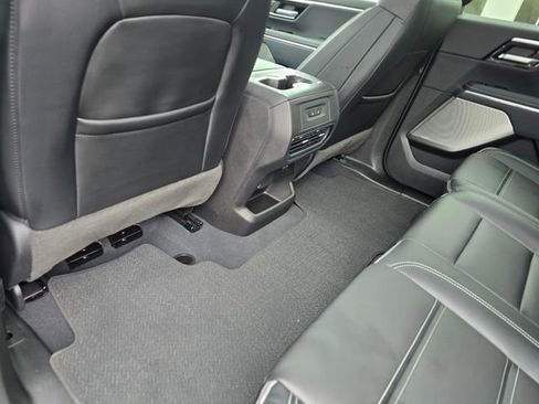 Used 2024 GMC Sierra EV Denali image 38