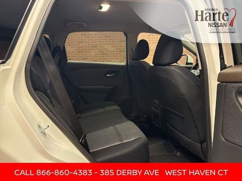 Certified 2023 Nissan Rogue SV image 29