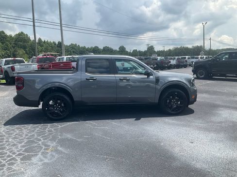 New 2026 Ford Maverick XLT w/ Equipment Group 301A AWD/4WD image 4