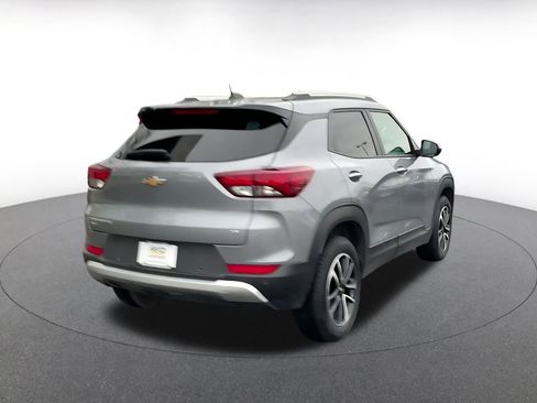 Used 2025 Chevrolet TrailBlazer LT w/ Driver Confidence Package image 14