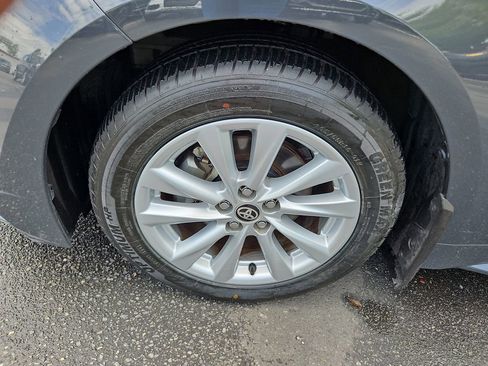 Used 2024 Toyota Corolla XLE FWD image 33