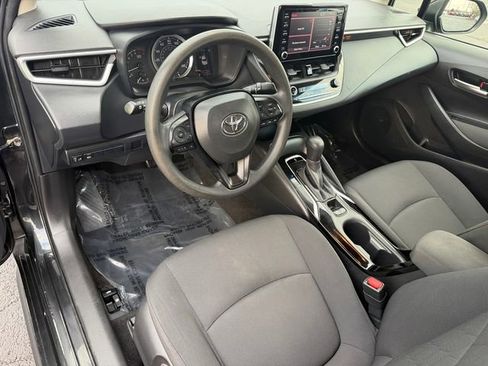 Used 2020 Toyota Corolla LE image 13