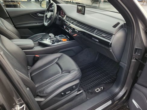 Used 2019 Audi Q7 3.0T Prestige w/ Prestige Package image 25