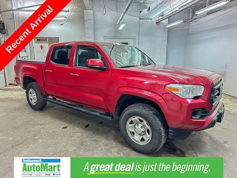Used 2020 Toyota Tacoma SR AWD/4WD image 1