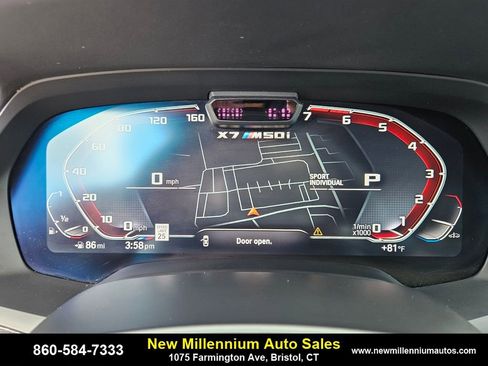 Used 2021 BMW X7 M50i image 25