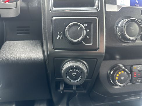 Used 2020 Ford F150 XLT w/ Equipment Group 302A Luxury AWD/4WD image 26