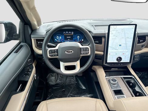 Used 2024 Ford Expedition Limited RWD image 24