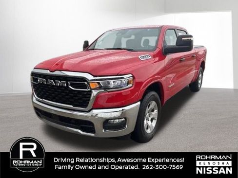 Used 2025 RAM 1500 Big Horn image 1