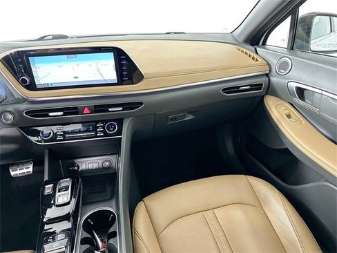 Used 2023 Hyundai Sonata Limited image 29