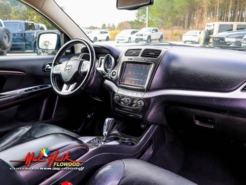 Used 2014 Dodge Journey R/T image 9