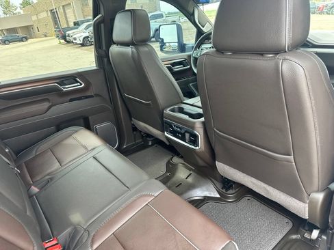 Certified 2025 GMC Sierra 3500 Denali w/ Denali Reserve Package AWD/4WD image 21