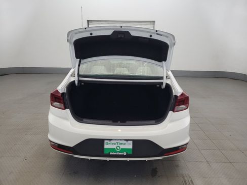 Used 2019 Hyundai Elantra SE FWD image 29