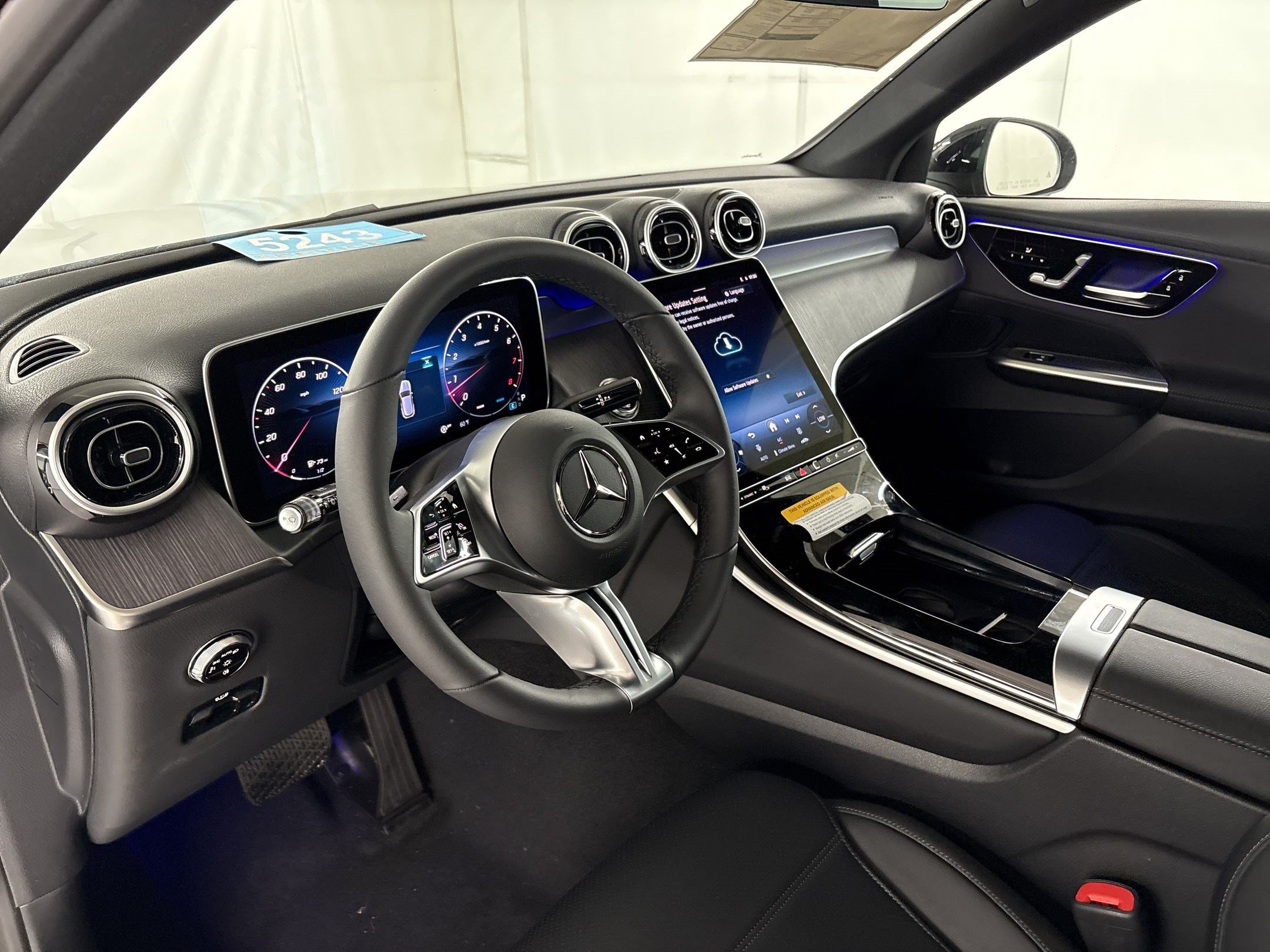 Certified 2026 Mercedes-Benz GLC 300 image 4