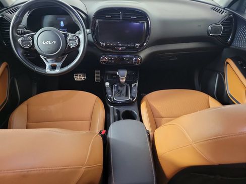 Used 2024 Kia Soul EX w/ Option Group 015 FWD image 14