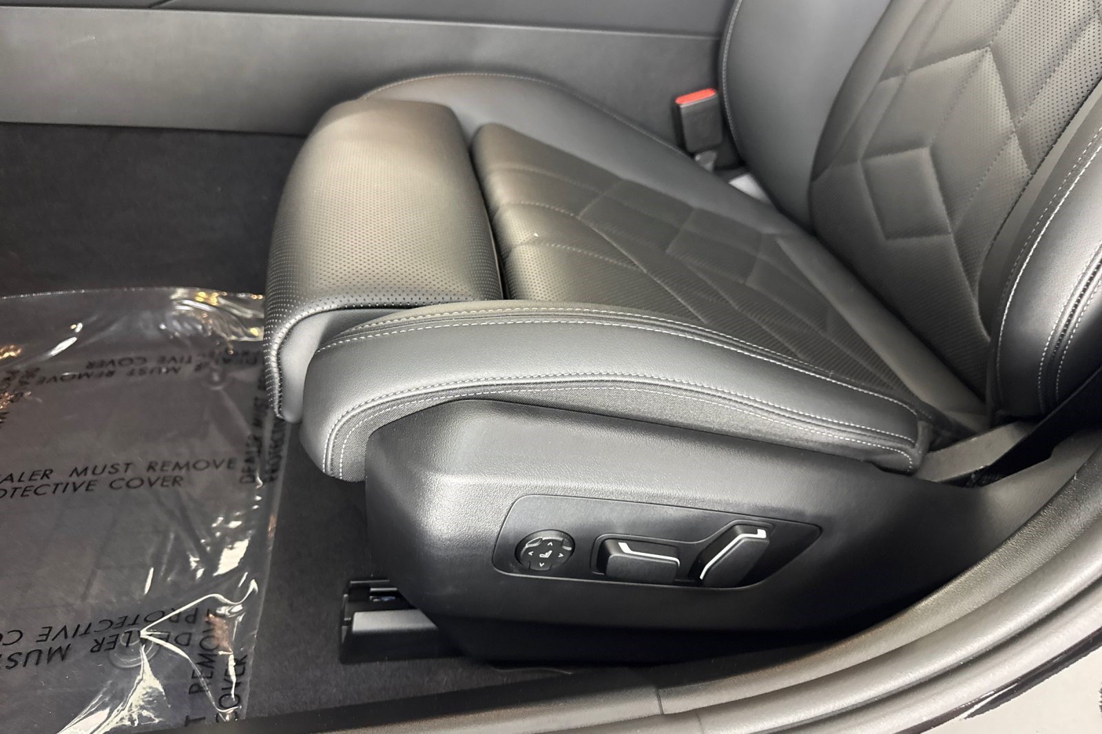 Used 2026 BMW 530i w/ Premium Package RWD image 15