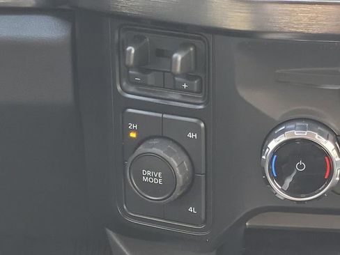 New 2025 Ford F350 Lariat w/ Lariat Ultimate Package image 17