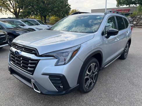 New 2025 Subaru Ascent Touring image 3