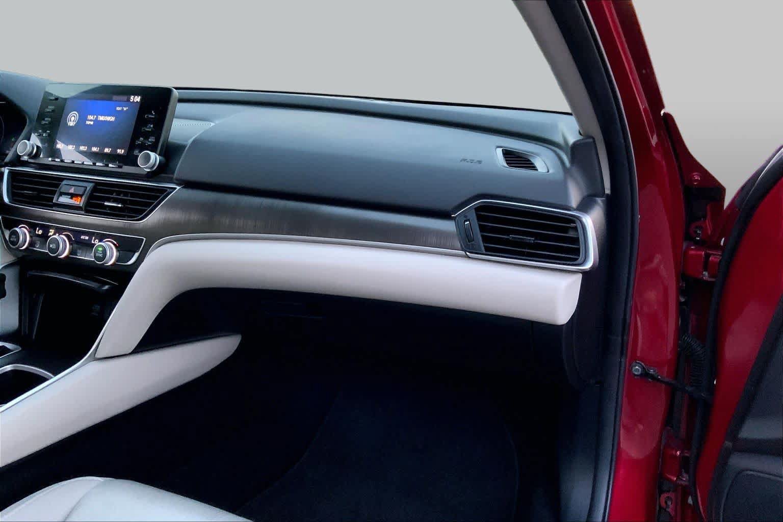 Used 2019 Honda Accord LX image 19