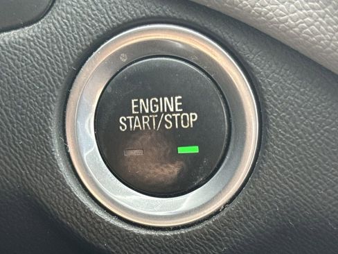 Certified 2020 Chevrolet Equinox LS FWD image 16