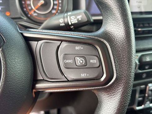 Certified 2025 Jeep Gladiator Sport AWD/4WD image 22
