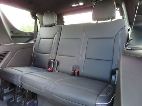 Used 2025 Chevrolet Tahoe Premier w/ Sun And Tow Package AWD/4WD image 29